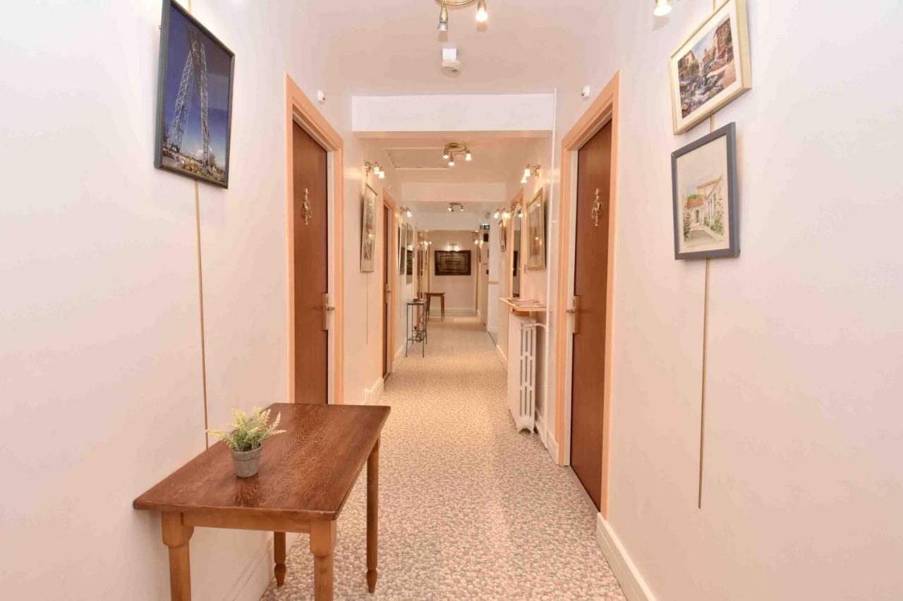 Abacus Hotel Роаян Екстериор снимка